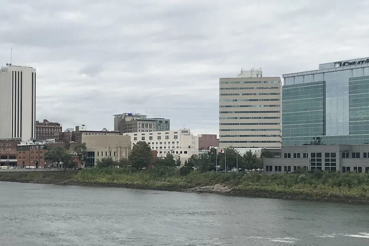Cedar Rapids Iowa skyline
